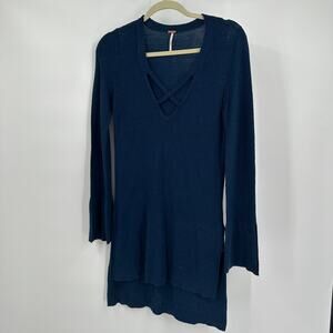 Free People Womens Knit‎ Tunic Sweater Size M Navy Boho Y2K Bell Sleeve Grunge